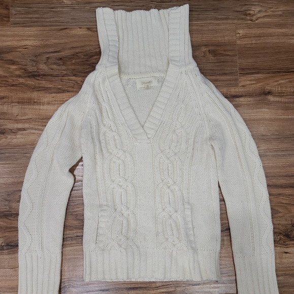 Bluenotes semi cowl neck white sweater (xs) - Picture 2 of 5